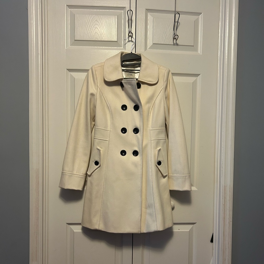 Old Navy X-Small coat in Soft Cream